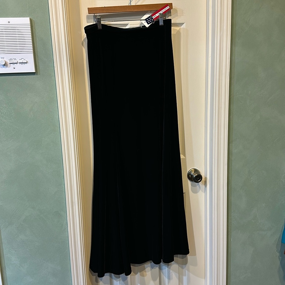 NWT Chetta B black velvet maxi skirt, Size 12